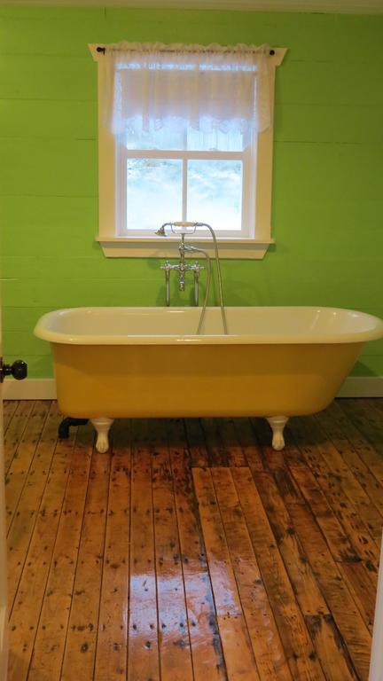 The Old Salt Box Co. - Daisy'S Place Herring Neck エクステリア 写真